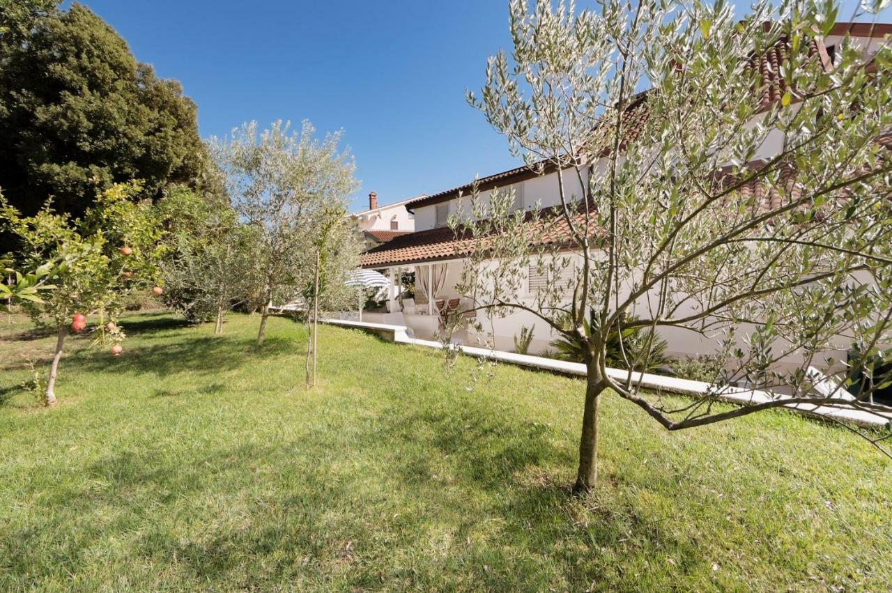 Apartments Rafaj Pula Exterior foto